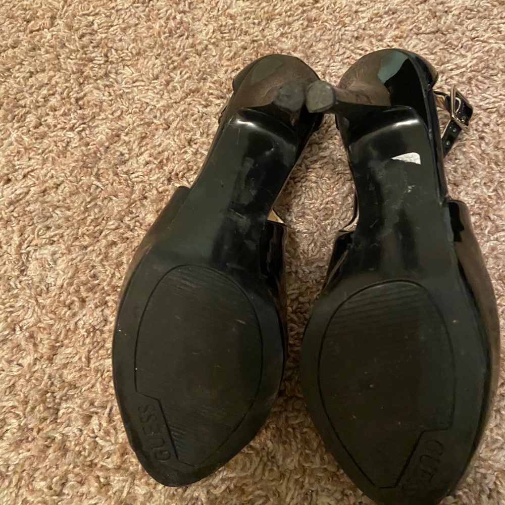 Heels - Picture 4 of 5